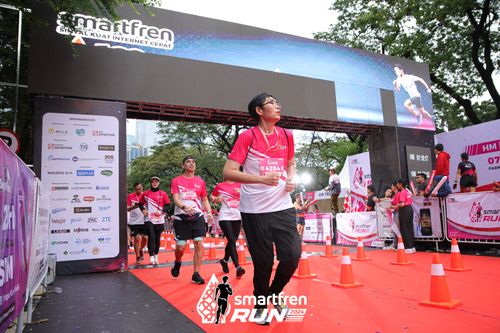 Race photo from Smartfren Run 2024