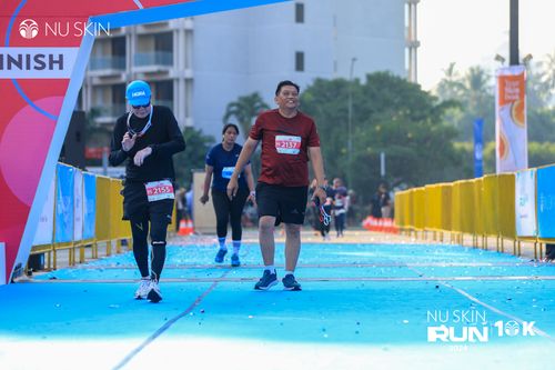 Race photo from Nu Skin Run 10K