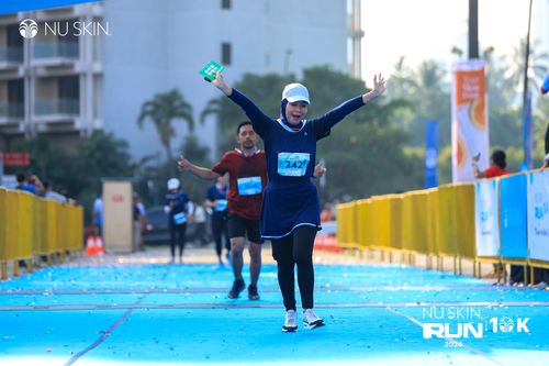 Race photo from Nu Skin Run 10K