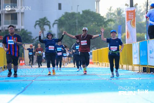 Race photo from Nu Skin Run 10K