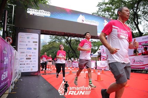 Race photo from Smartfren Run 2024