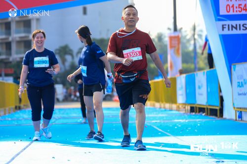 Race photo from Nu Skin Run 10K