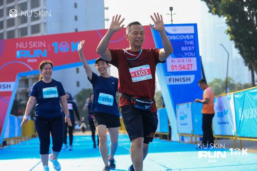 Race photo from Nu Skin Run 10K