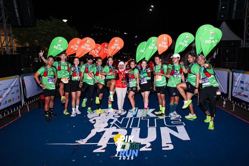 Race photo from PIK NITE RUN 2025