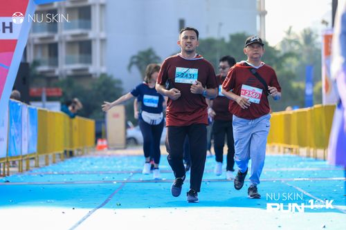 Race photo from Nu Skin Run 10K