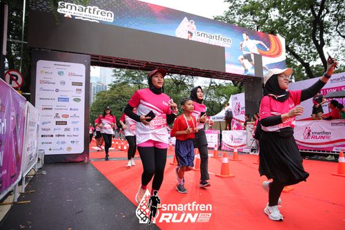 Race photo from Smartfren Run 2024