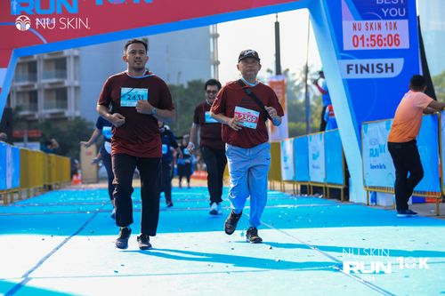 Race photo from Nu Skin Run 10K