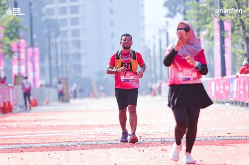 Race photo from Smartfren Run 2025 