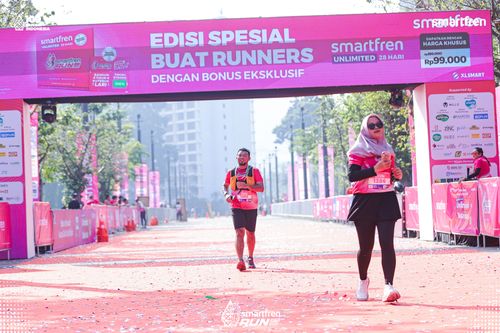 Race photo from Smartfren Run 2025 