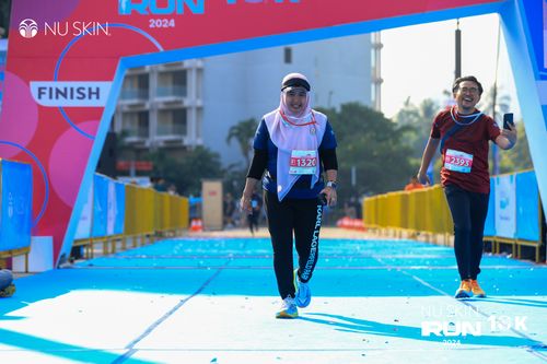 Race photo from Nu Skin Run 10K