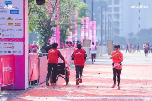 Race photo from Smartfren Run 2025 