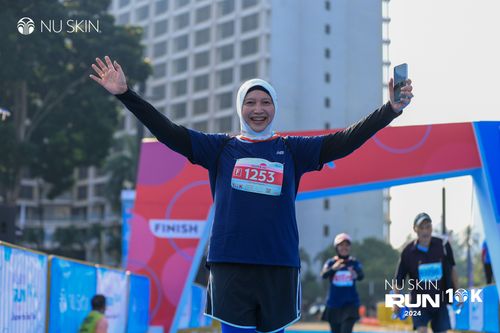 Race photo from Nu Skin Run 10K