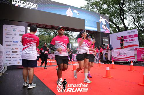 Race photo from Smartfren Run 2024