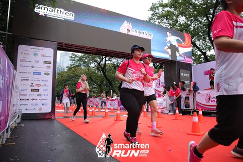 Race photo from Smartfren Run 2024