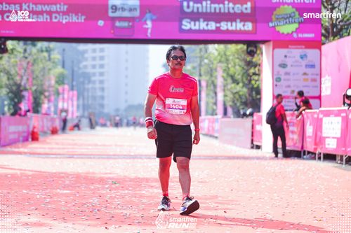 Race photo from Smartfren Run 2025 