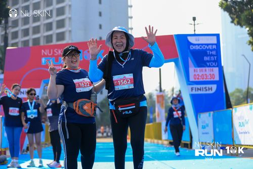 Race photo from Nu Skin Run 10K