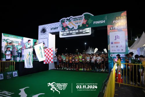 Race photo from Arutmin Borneo Run 2024