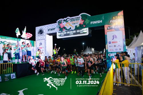 Race photo from Arutmin Borneo Run 2024
