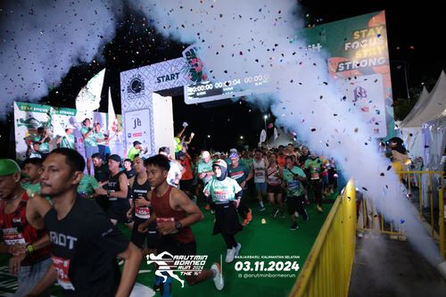 Race photo from Arutmin Borneo Run 2024