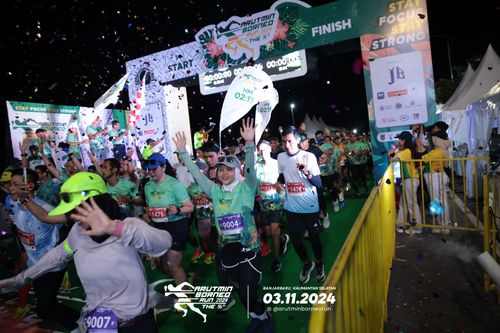 Race photo from Arutmin Borneo Run 2024