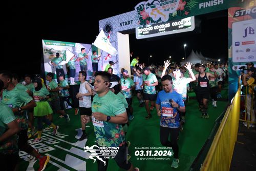 Race photo from Arutmin Borneo Run 2024