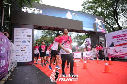Race photo from Smartfren Run 2024