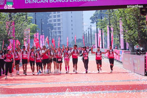 Race photo from Smartfren Run 2025 
