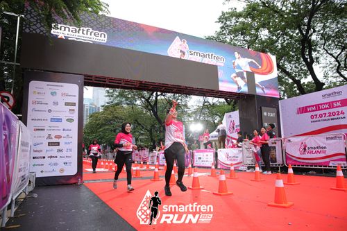 Race photo from Smartfren Run 2024