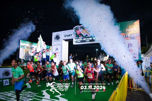 Race photo from Arutmin Borneo Run 2024