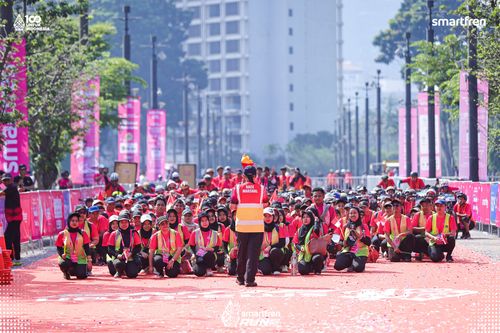 Race photo from Smartfren Run 2025 