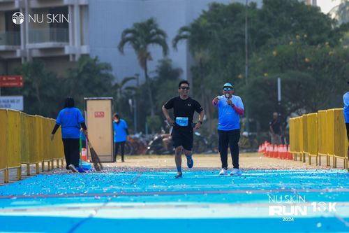 Race photo from Nu Skin Run 10K