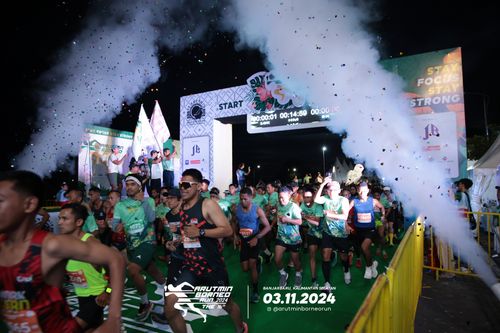 Race photo from Arutmin Borneo Run 2024