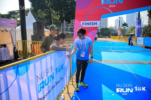 Race photo from Nu Skin Run 10K