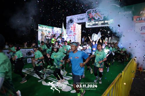 Race photo from Arutmin Borneo Run 2024