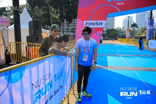 Race photo from Nu Skin Run 10K