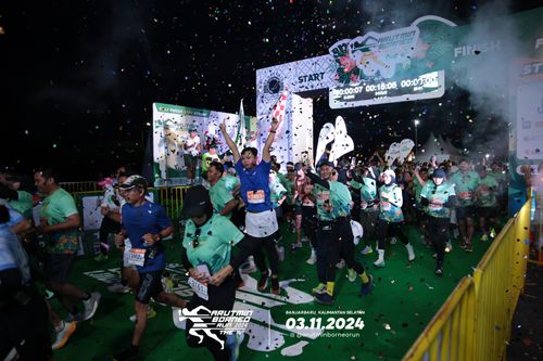 Race photo from Arutmin Borneo Run 2024