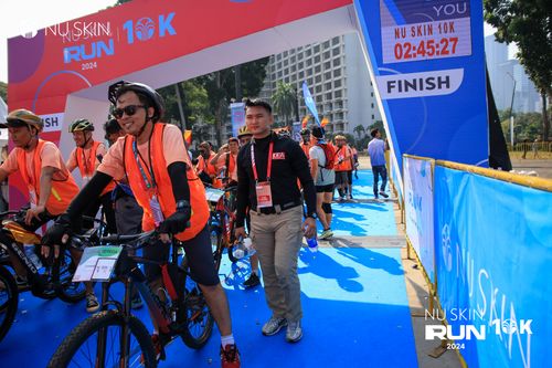 Race photo from Nu Skin Run 10K