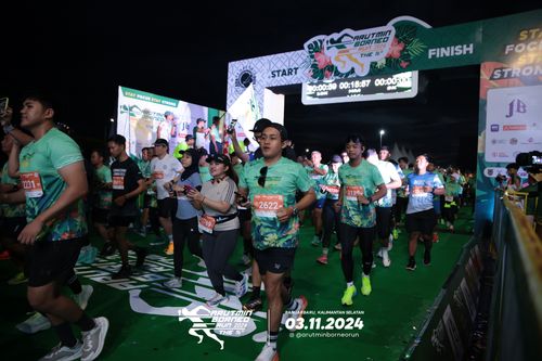 Race photo from Arutmin Borneo Run 2024