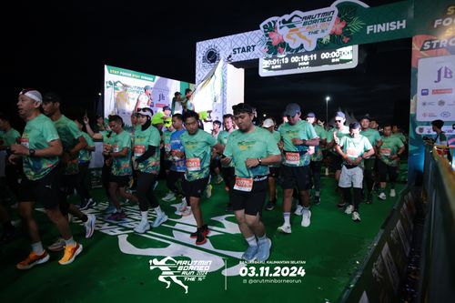 Race photo from Arutmin Borneo Run 2024