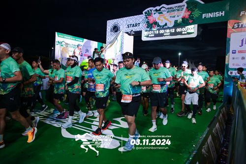 Race photo from Arutmin Borneo Run 2024