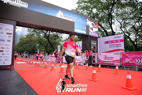 Race photo from Smartfren Run 2024