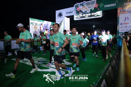 Race photo from Arutmin Borneo Run 2024