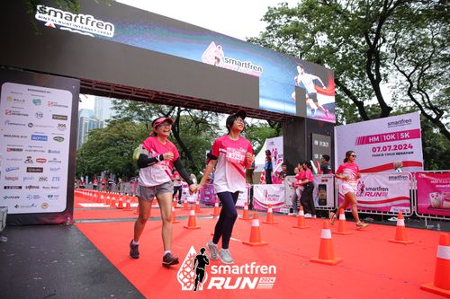 Race photo from Smartfren Run 2024