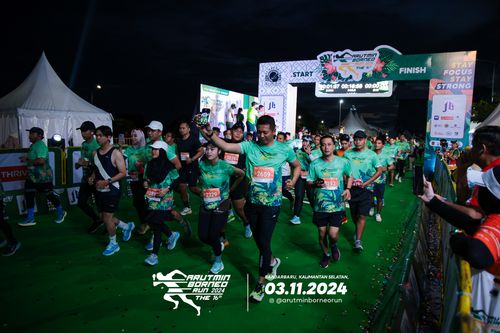Race photo from Arutmin Borneo Run 2024
