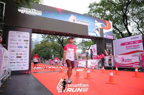 Race photo from Smartfren Run 2024