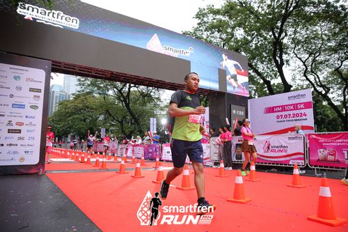 Race photo from Smartfren Run 2024