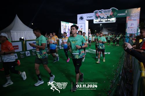 Race photo from Arutmin Borneo Run 2024