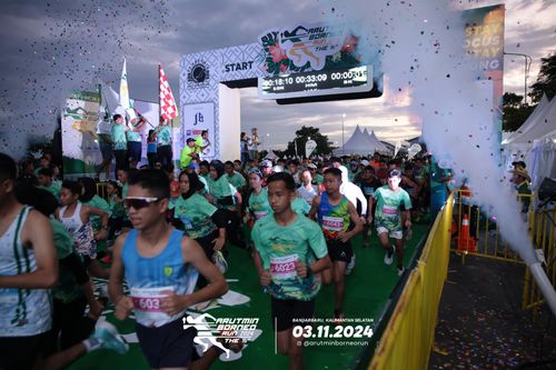 Race photo from Arutmin Borneo Run 2024