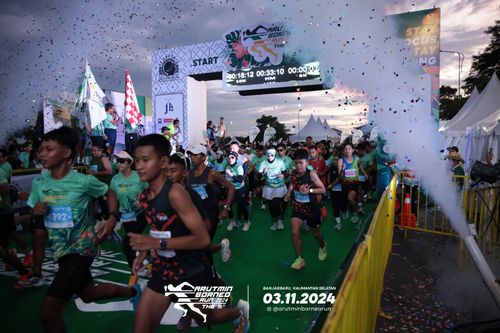 Race photo from Arutmin Borneo Run 2024