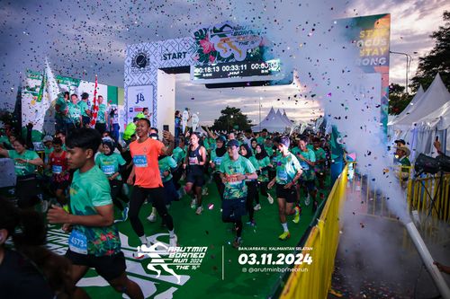 Race photo from Arutmin Borneo Run 2024